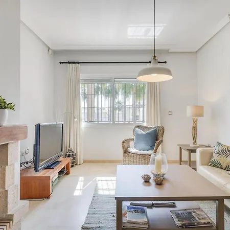 펜션 Beautiful Townhouse Beachfront 마르베야