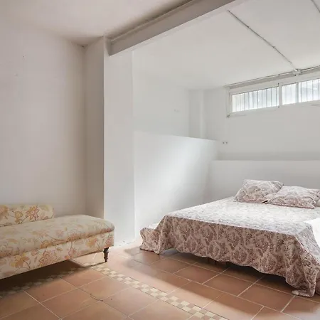 Beautiful Townhouse Beachfront 펜션 *
