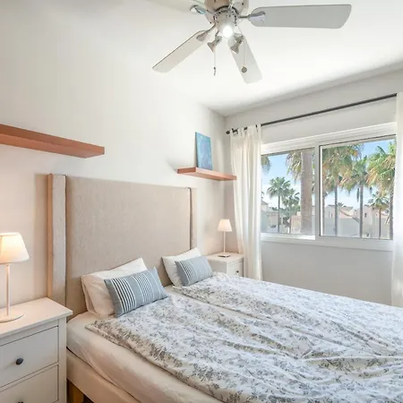 Beautiful Townhouse Beachfront