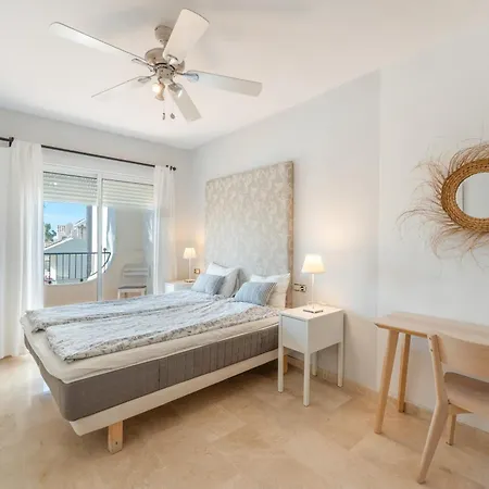 Beautiful Townhouse Beachfront 別荘