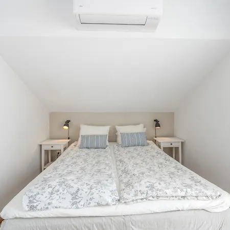 別荘 Beautiful Townhouse Beachfront マルベーリャ