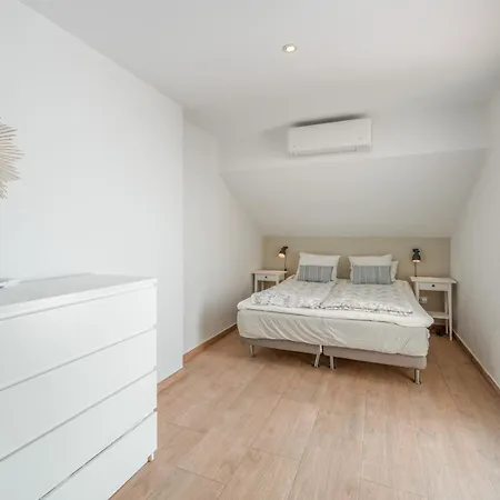 別荘 Beautiful Townhouse Beachfront マルベーリャ
