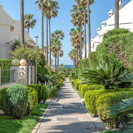 Beautiful Townhouse Beachfront 別荘